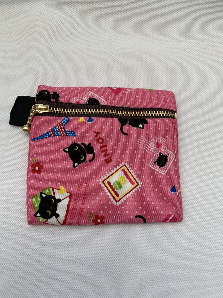 ティシュポーチ