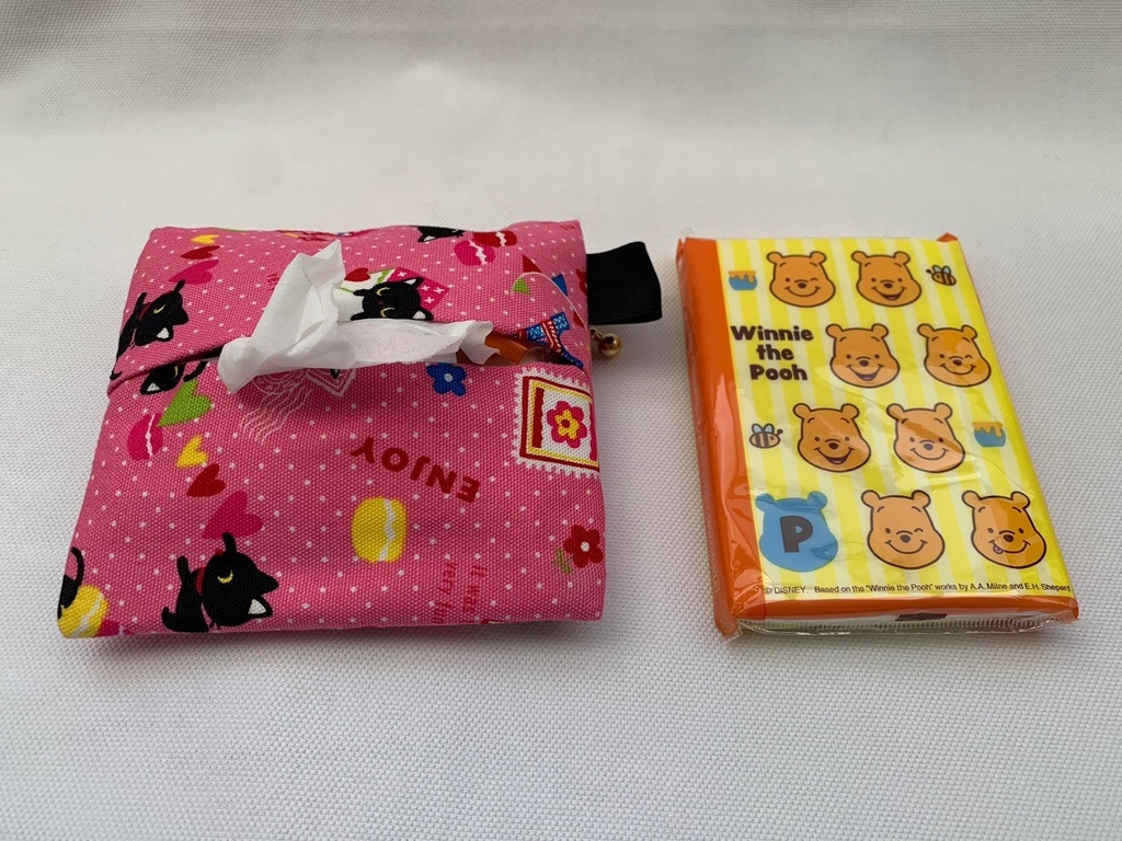 ティシュポーチ