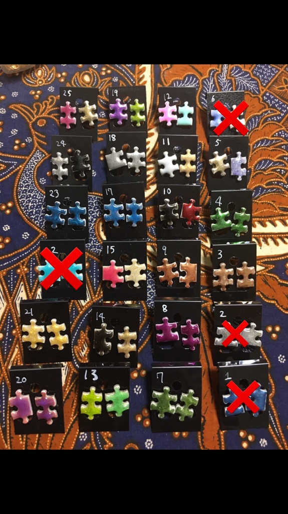 ピース型イヤリング