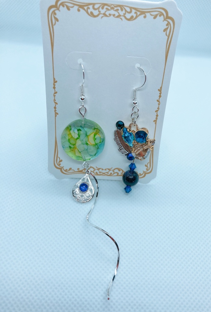 占い師　モチーフピアス/イヤリング