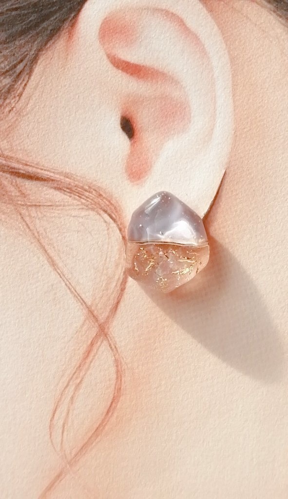 オクタ揺れる貝殻パールイヤリング・ピアス