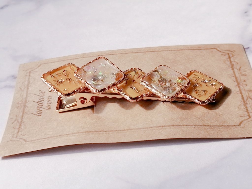 ツイステイメージヘアクリップ