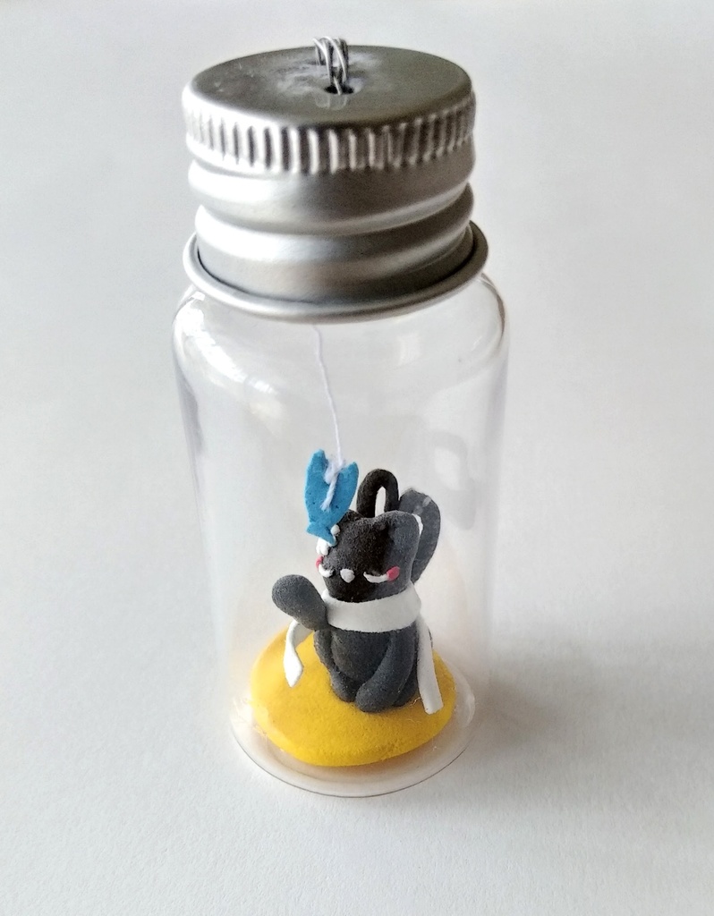 シキミにゃん瓶詰ストラップ