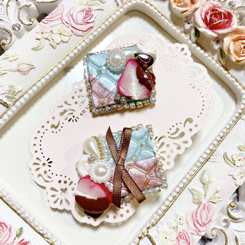 chocomint * いちごのピアス／ イヤリング