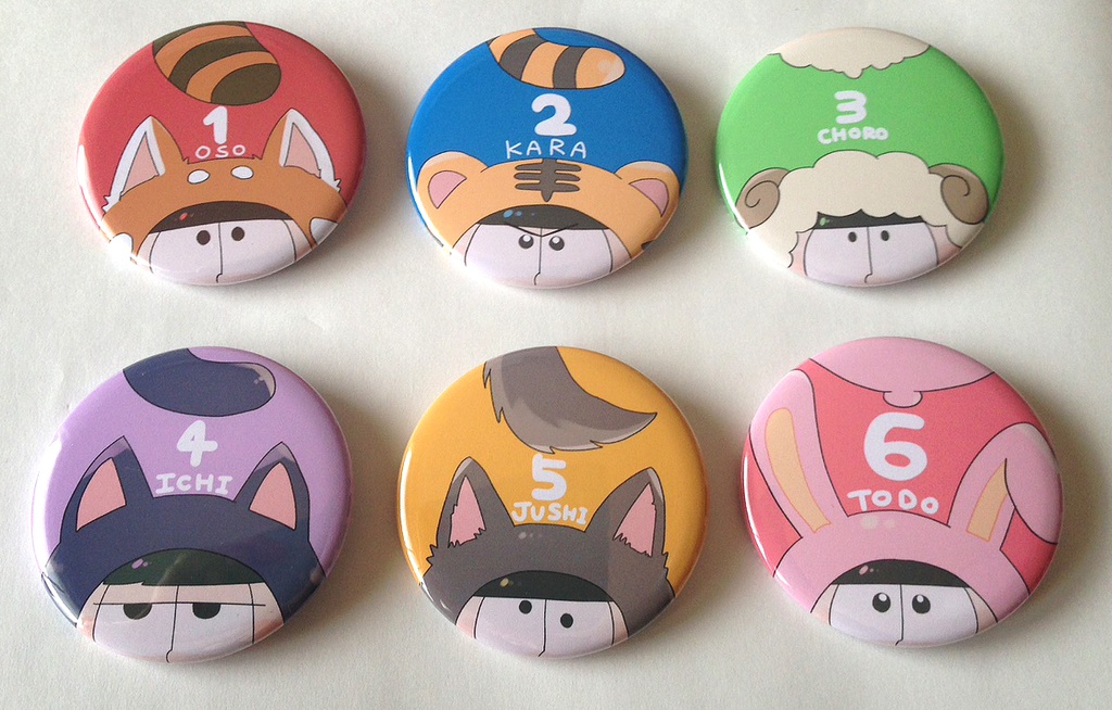 ケモ松のぞき見缶バッジ