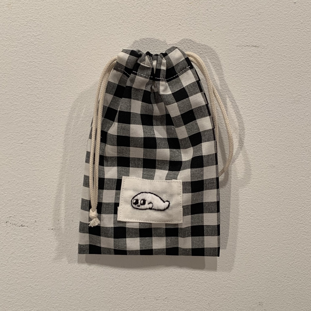 pusa sibirica 刺繍巾着