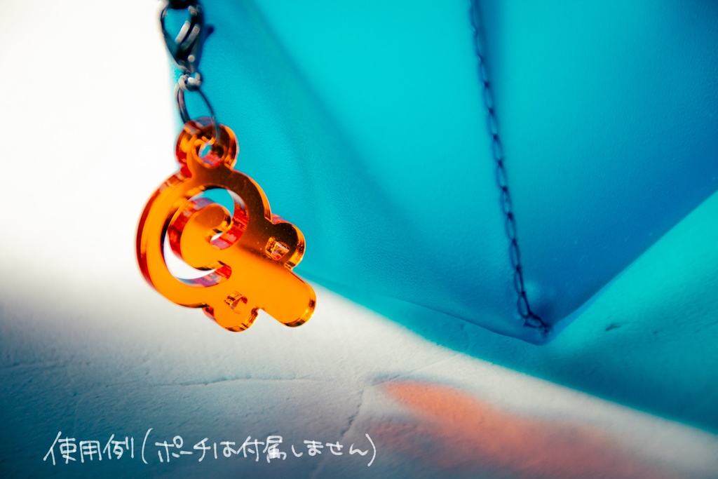 【再販】ネガポジモチーフアクリルチャーム