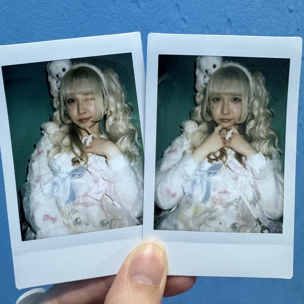 3/20撮影サイン入りチェキ