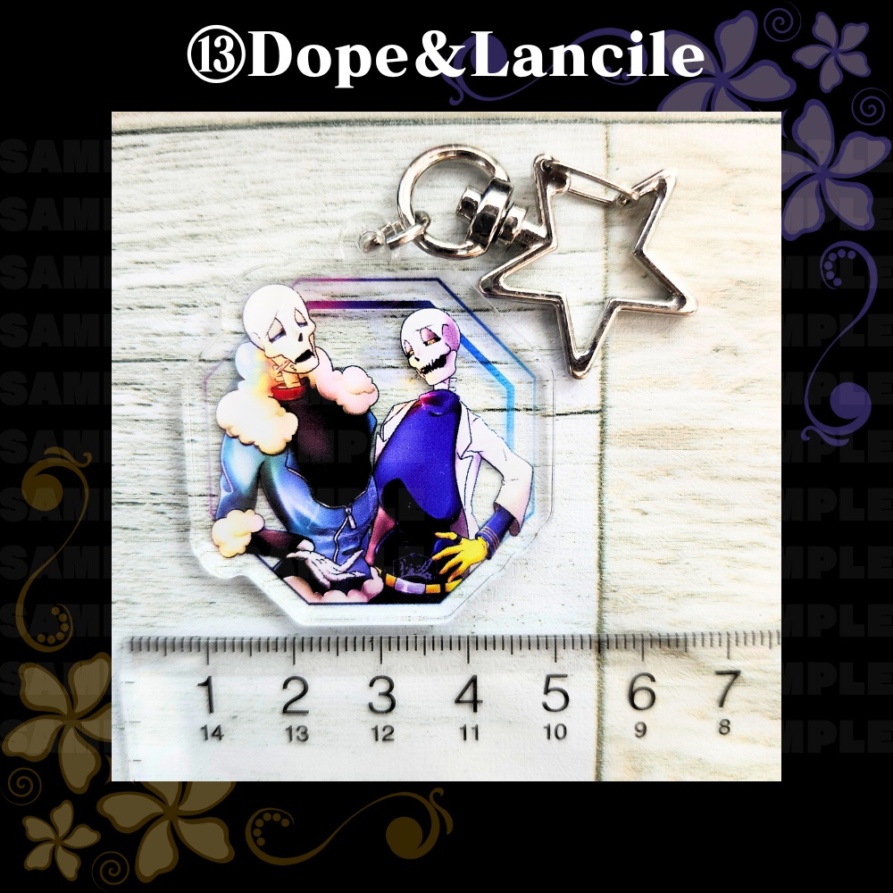 アクリルキーホルダー各種