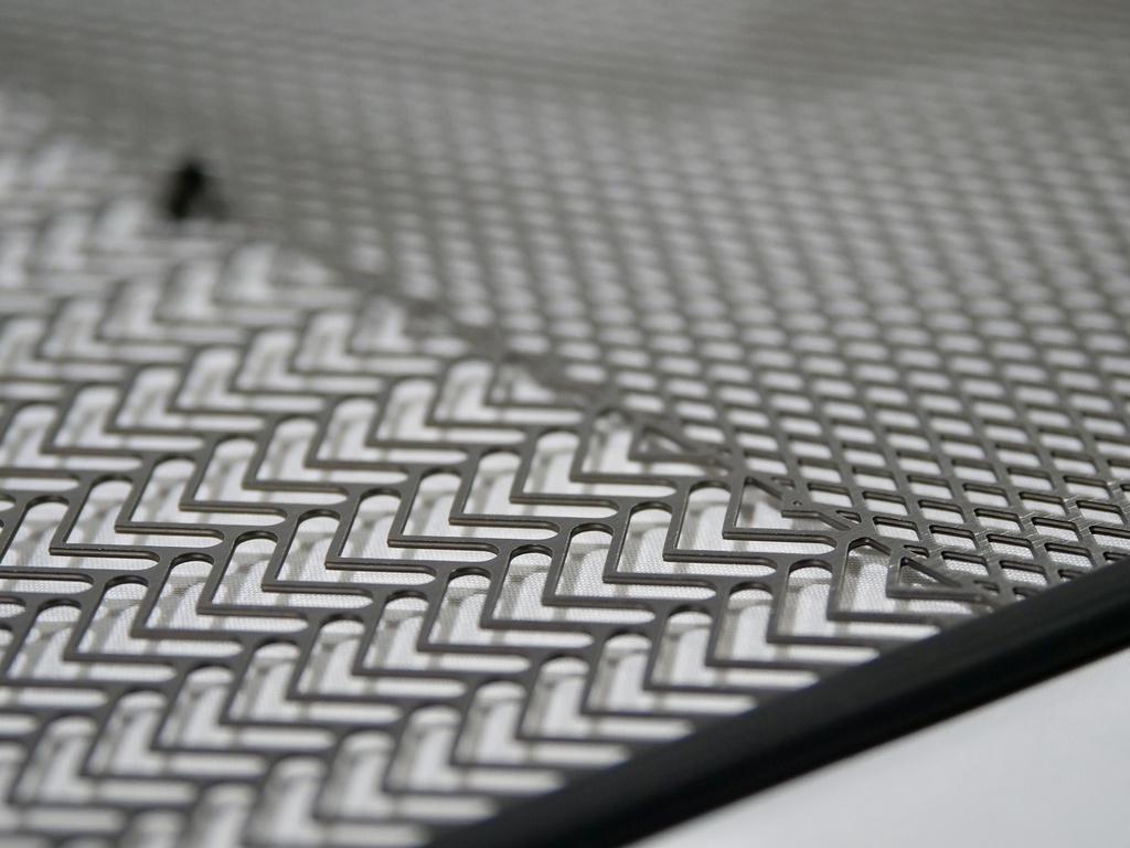 MH ASANOコラボ”ラジエターコアガード”