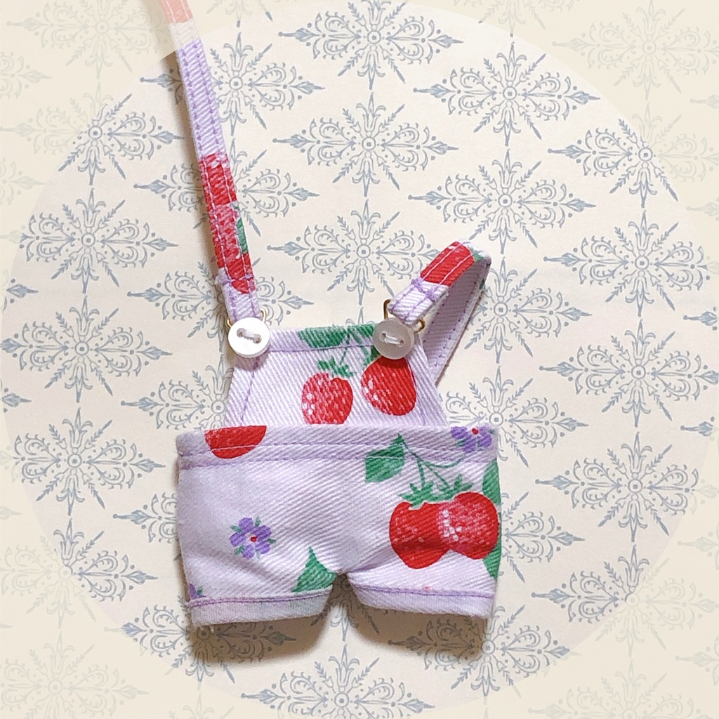 【完売】いちごサロペット🍓