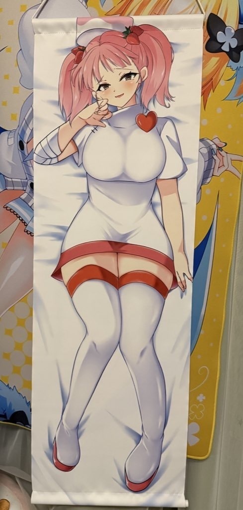 ミルク B2ハーフサイズタペストリー 1P2Pカラー