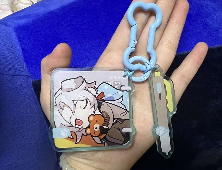 Arknights アークナイツ 明日方舟 ケオベ サガ ウン テキーラ ウインドフリット アーモンド グレイ ボビング ポデンコ ドーベルマン ジャッキー カーディ ビーグル アクリルキーホルダー 缶バッジ