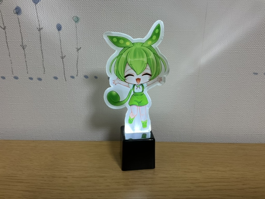 ずんだもん光るアクリルフィギュア（おまけ付き）＊品質確保できないためお安く提供