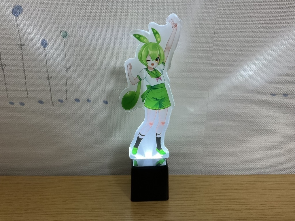 ずんだもん光るアクリルフィギュア（おまけ付き）＊品質担保できなかったためお安く