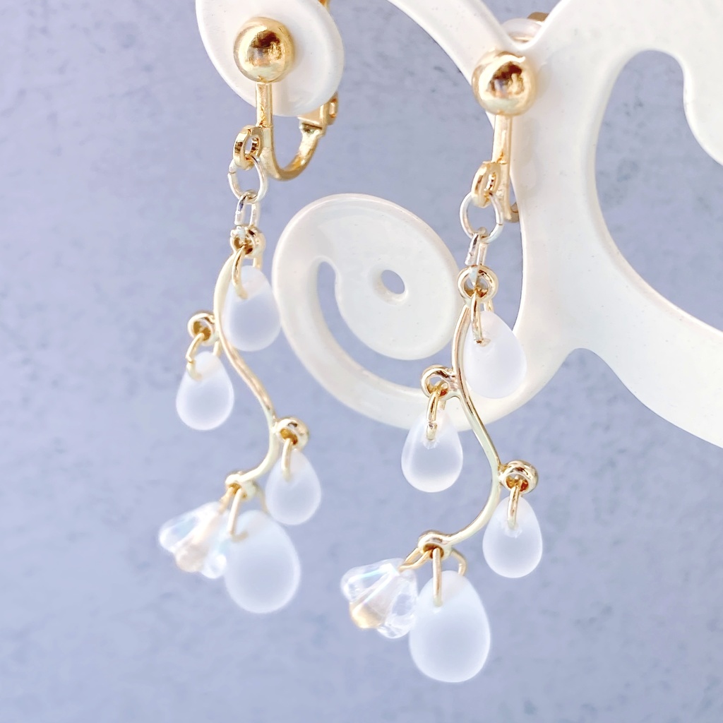 冬のしずくのイヤリング