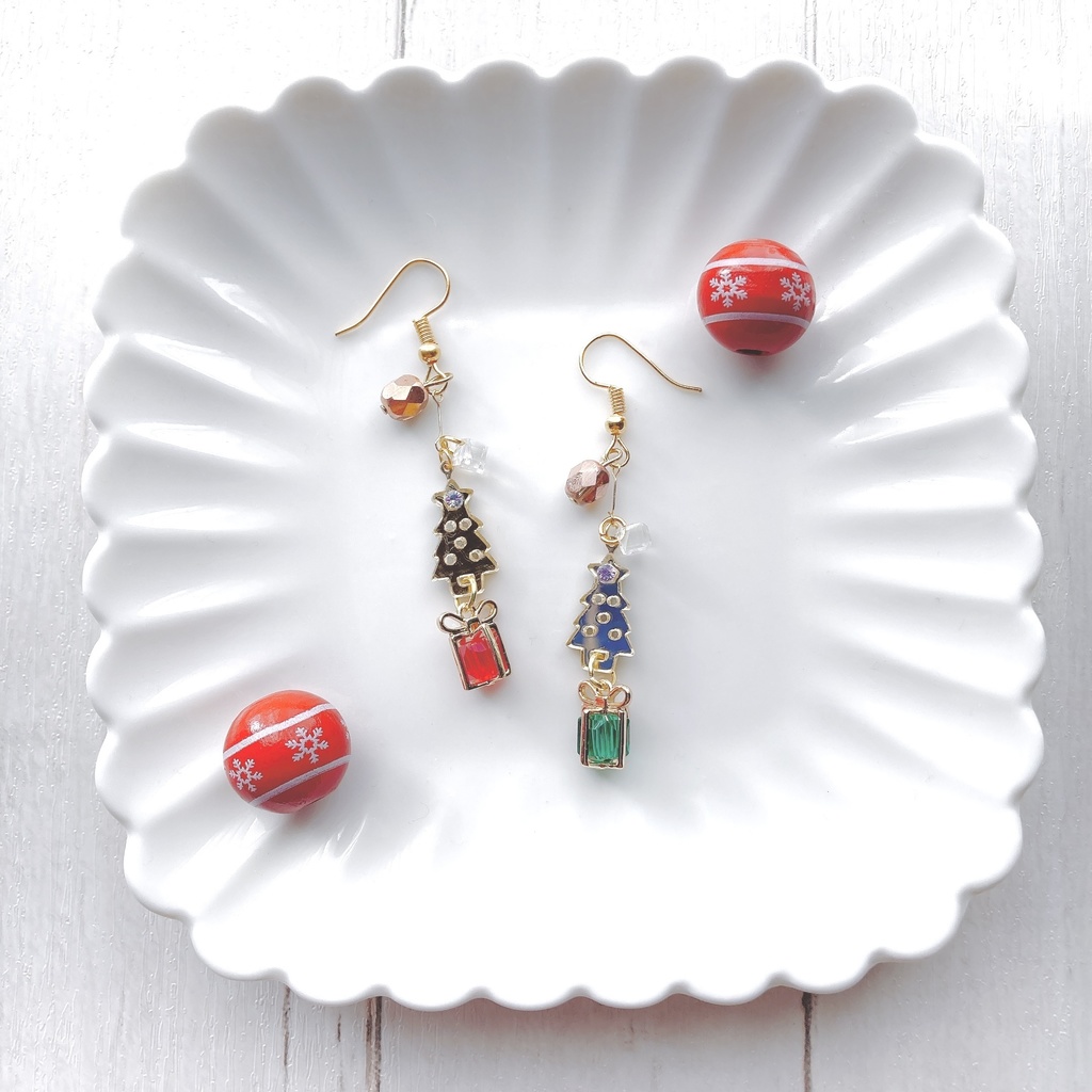 クリスマスのピアス