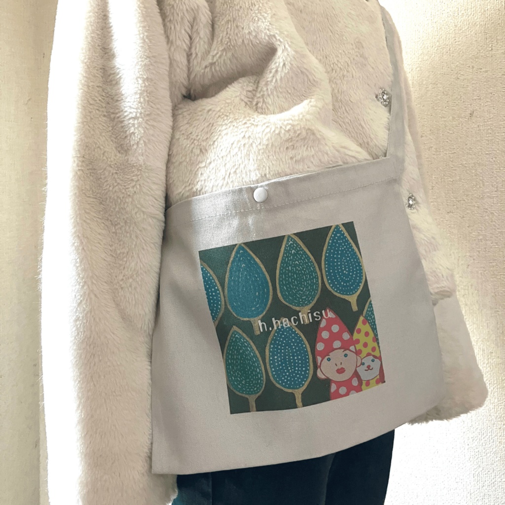 サコッシュ|「森と呼吸する」