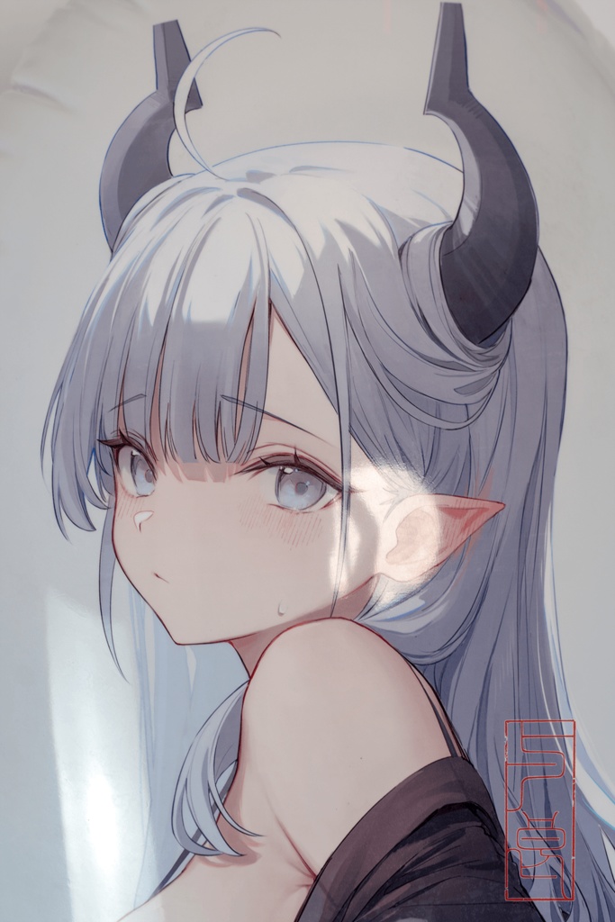 TheaのBlack and Whiteがテーマの抱き枕 @Nekojira