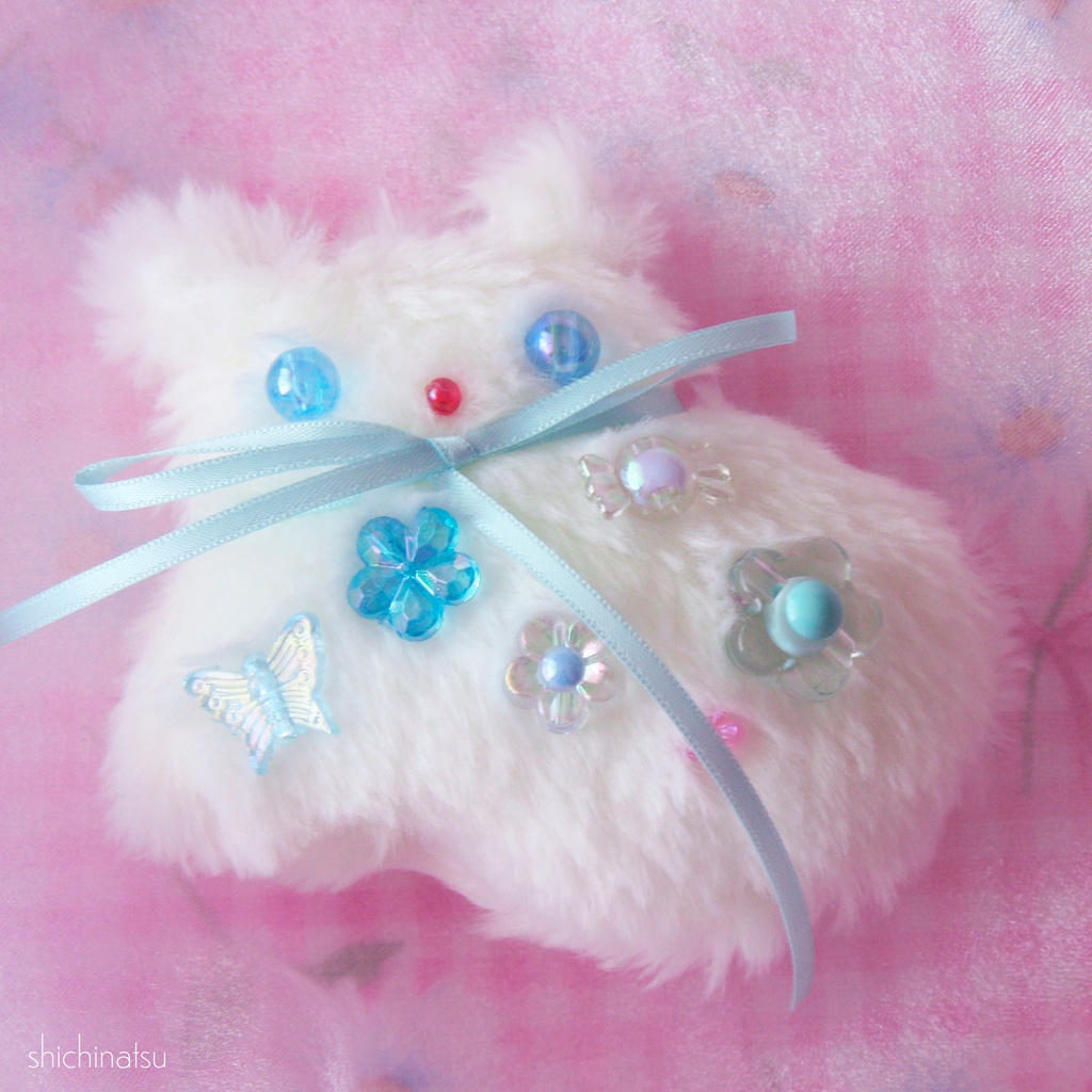 ぬいぐるみ「ぷわ」