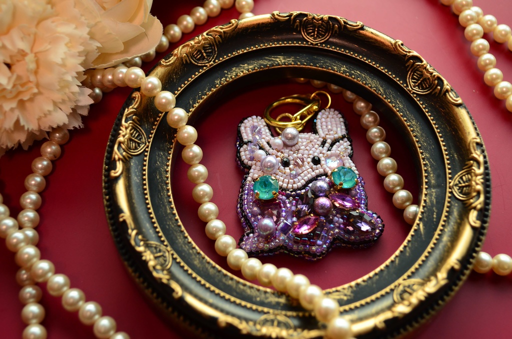 【キーホルダー】おおきめヌメラちゃん【ビーズ刺繍】