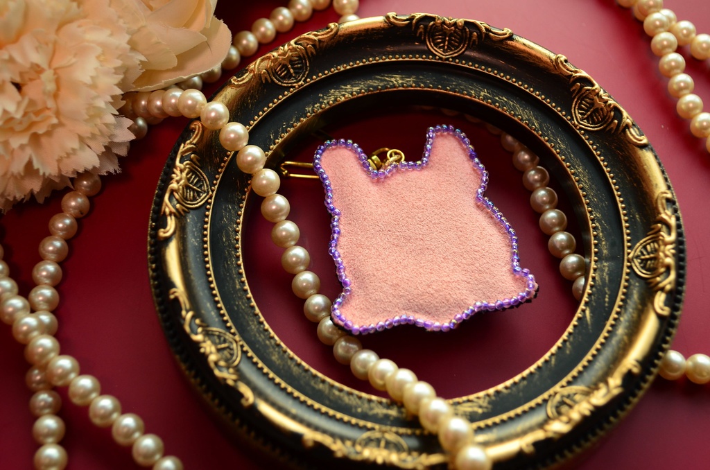 【キーホルダー】おおきめヌメラちゃん【ビーズ刺繍】