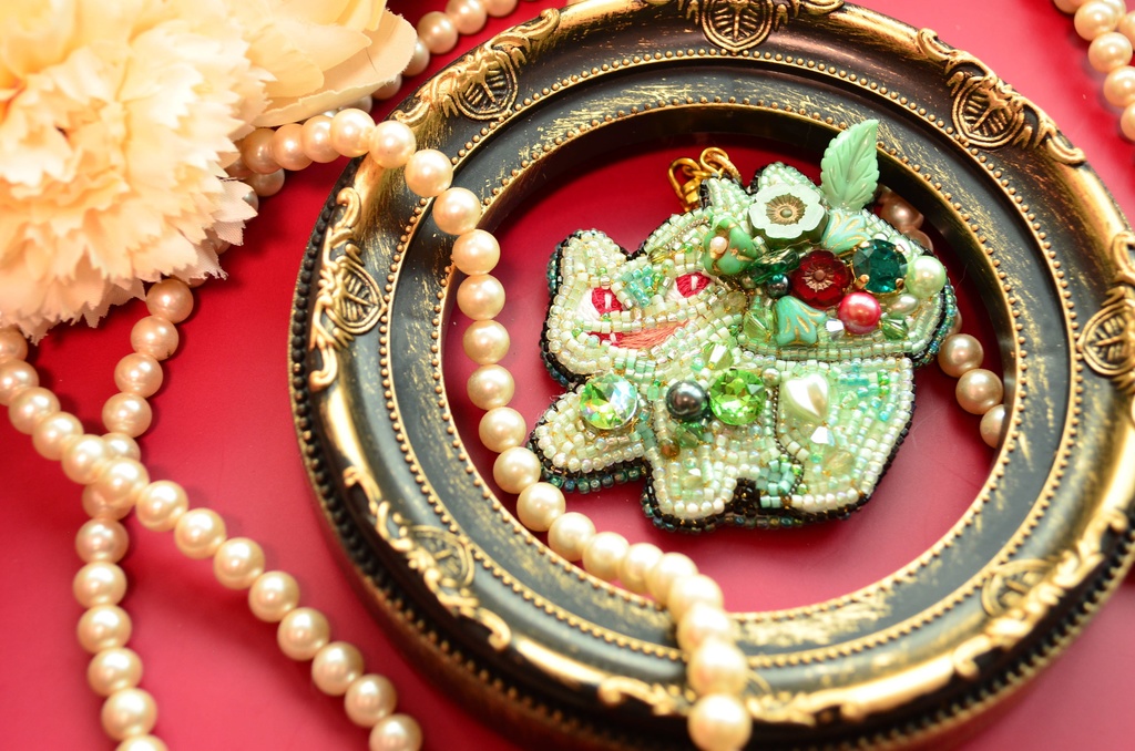 【キーホルダー】フシギダネ②(Lサイズ)【ビーズ刺繍】