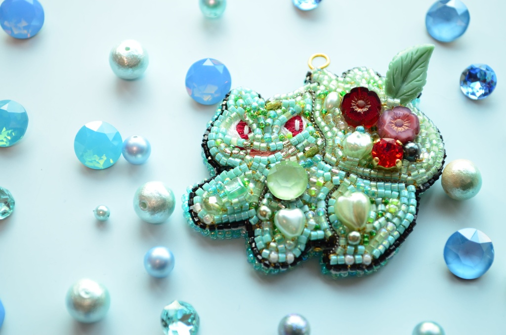 【キーホルダー】フシギダネ(Mサイズ)【ビーズ刺繍】