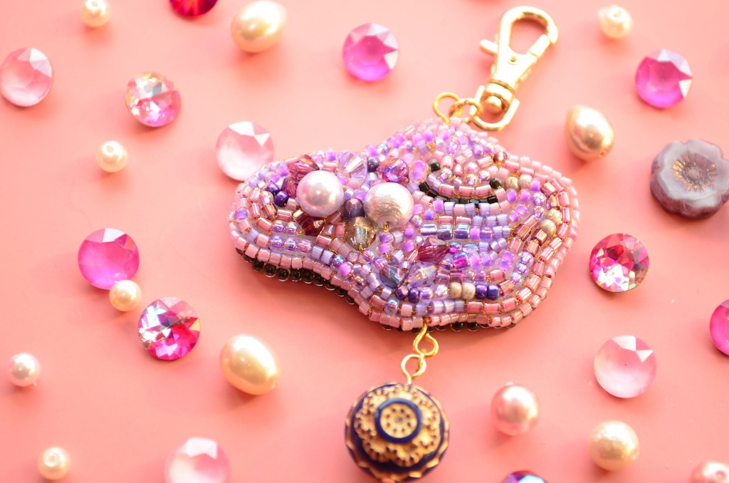 【キーホルダー】メタモン①【ビーズ刺繍】