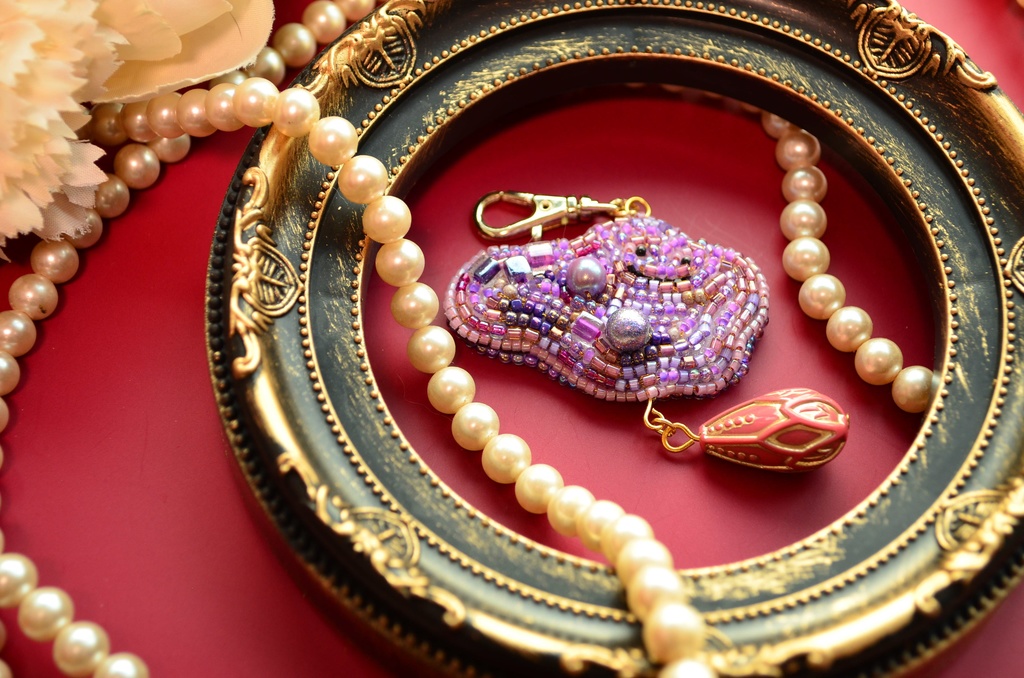 【キーホルダー】メタモン②【ビーズ刺繍】