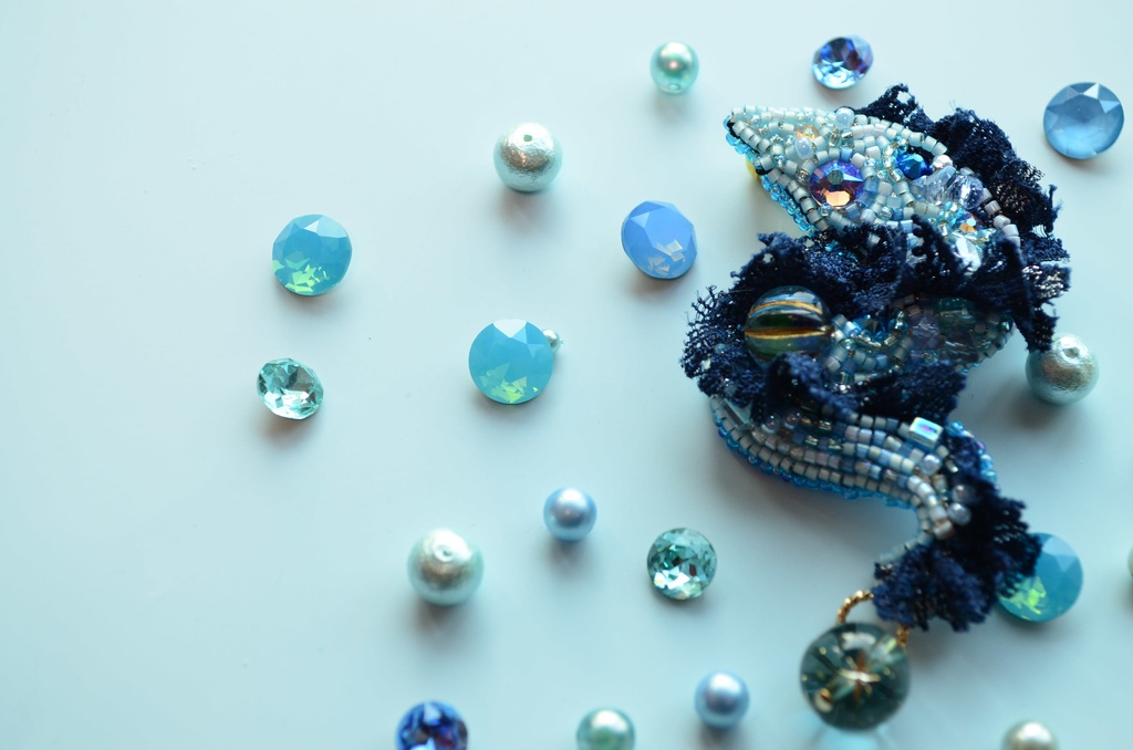 【ブローチ】うつぼ①【ビーズ刺繍】