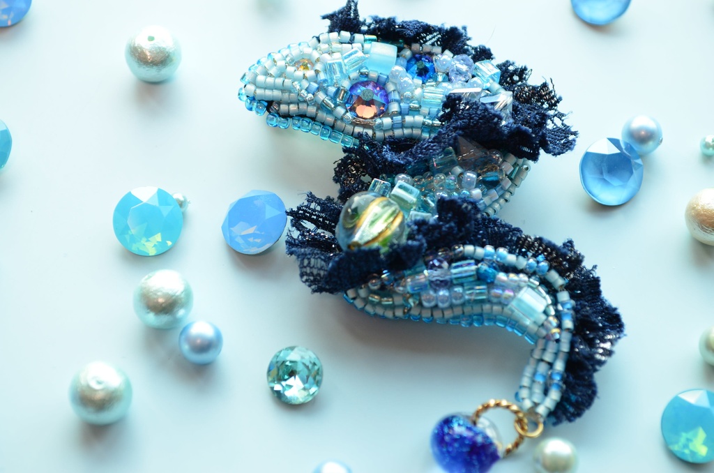 【ブローチ】うつぼ②【ビーズ刺繍】