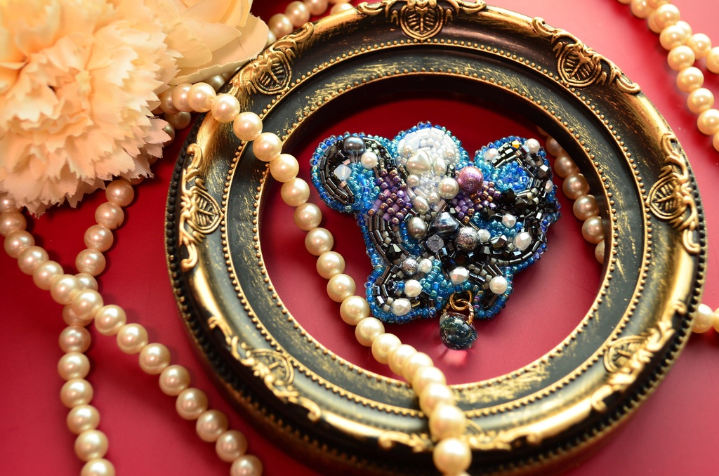 【ブローチ】たこ【ビーズ刺繍】