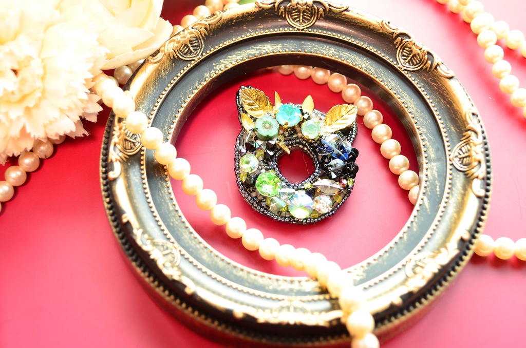 【ブローチ】深い森と竜【ビーズ刺繍】