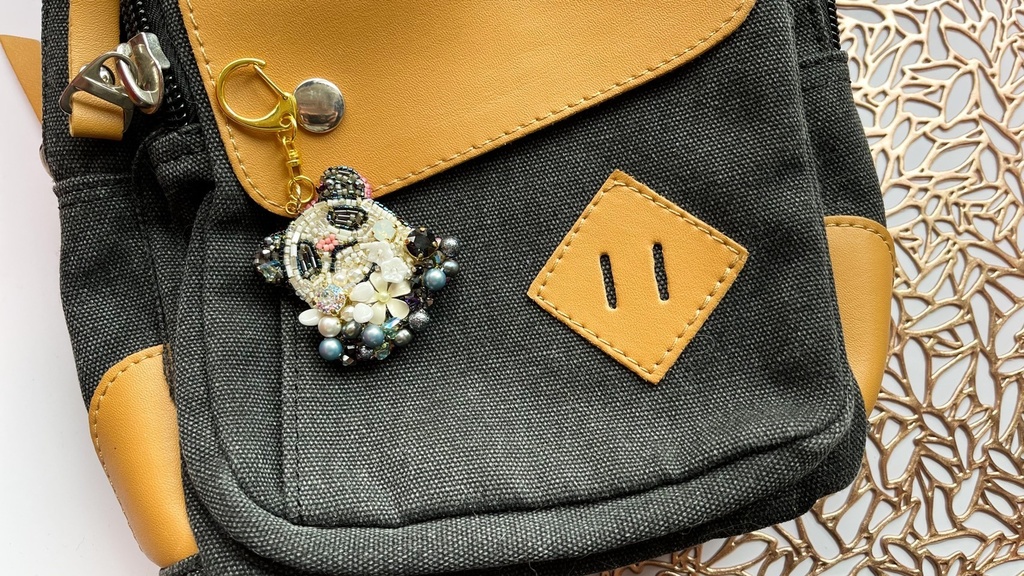 【ビーズ刺繍】花パンダ