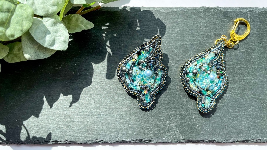 【ビーズ刺繍】青い炎