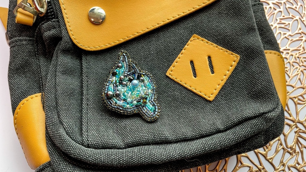 【ビーズ刺繍】青い炎