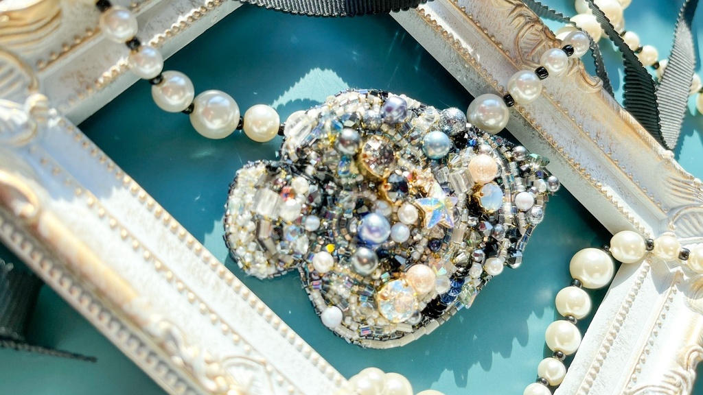 【ビーズ刺繍】タテジマキンチャクダイ【ブローチ】