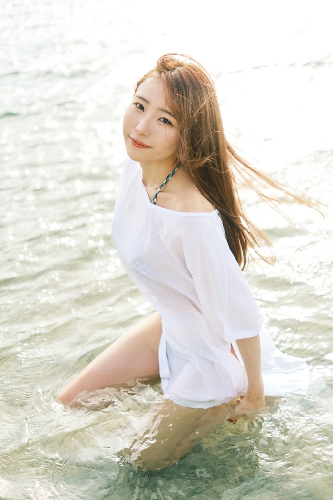 朝花和りぃこ1stフォトブック「LOVELY COLLECTION」