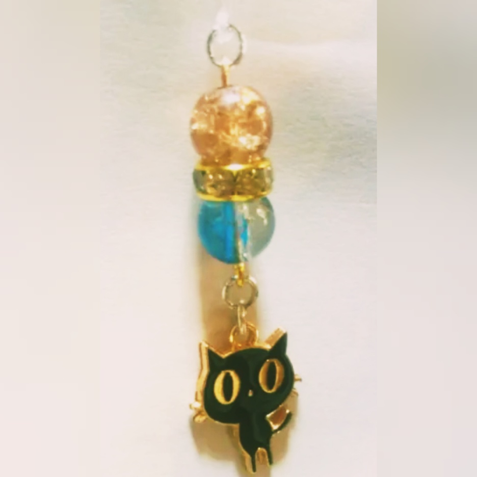 黒猫ユラユラピアス