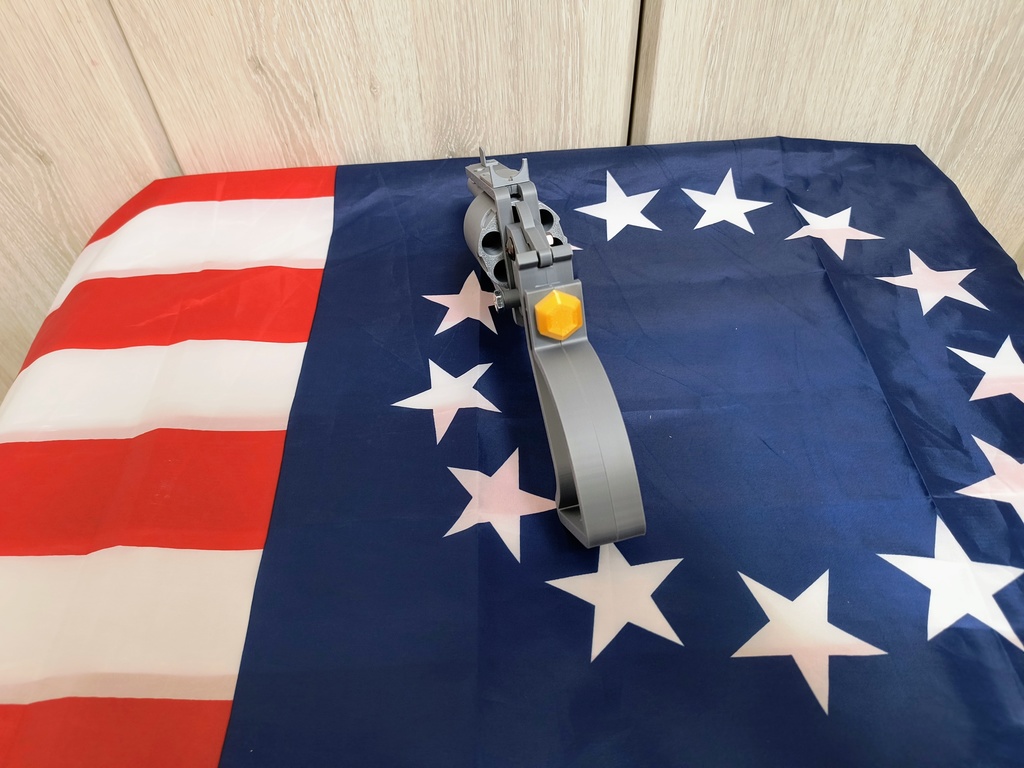 パイプリボルバーガン