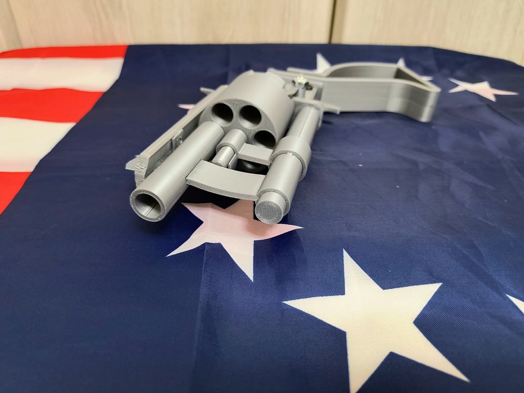 パイプリボルバーガン