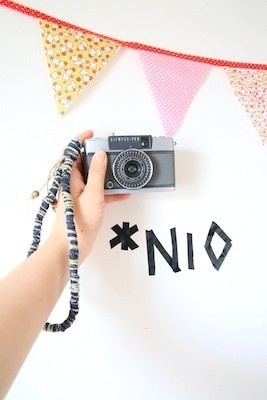 デニム裂き布ハンドストラップ