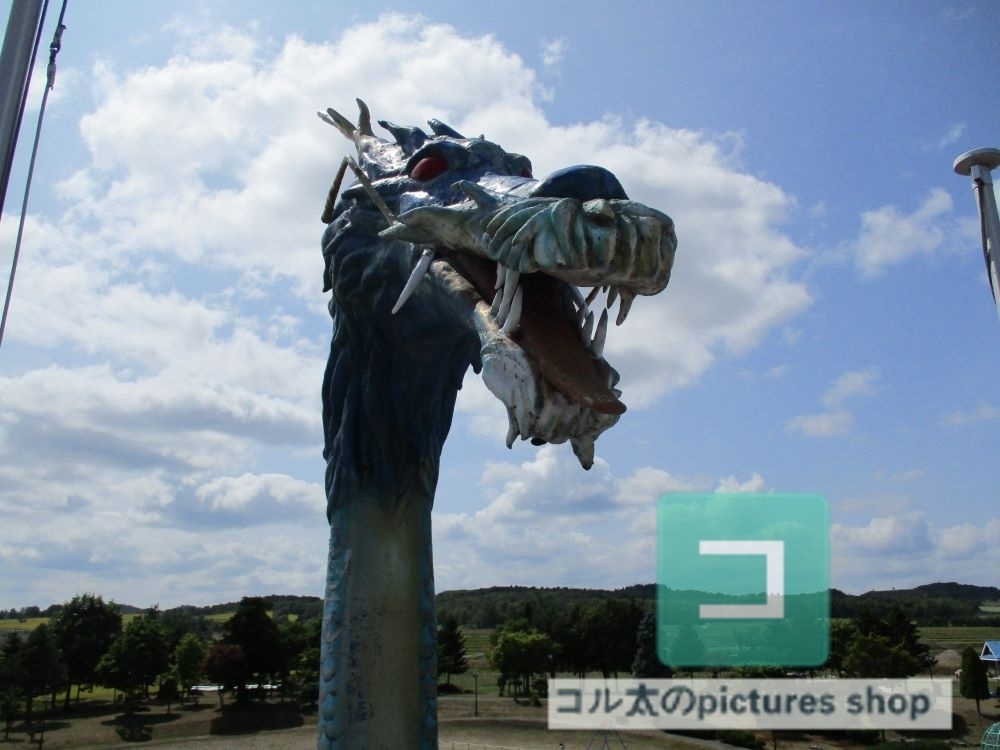 大きなオブジェのある風景①10枚・1セット