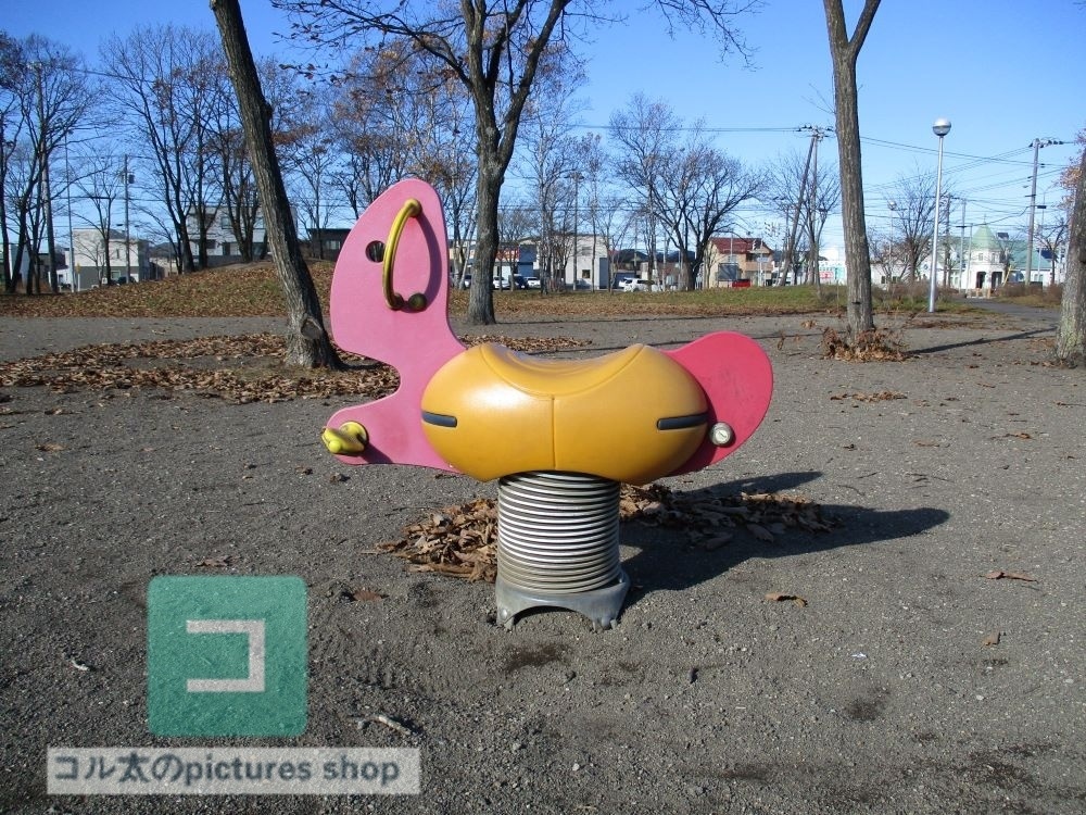 公園の風景(遊具)①10枚・1セット