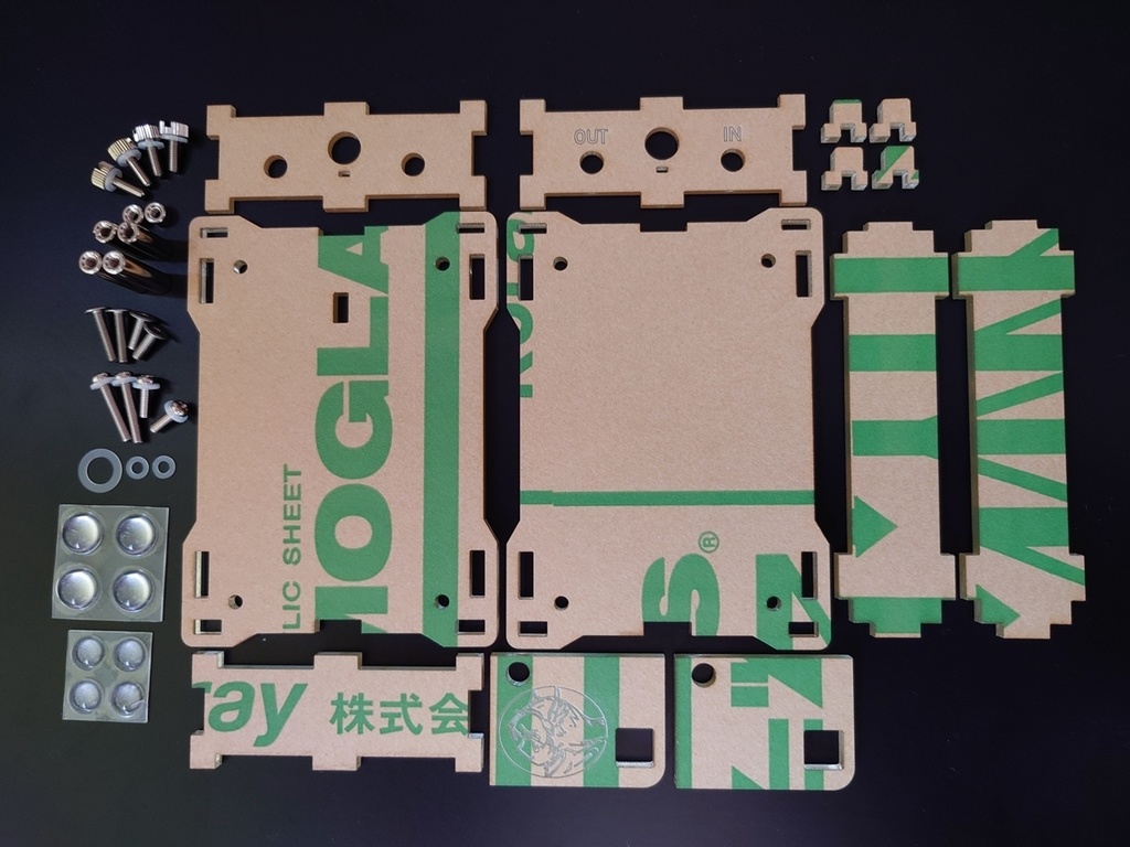 ヘッドホンアンプ 「VALKYRIE 1399」 Acrylic Enclosure