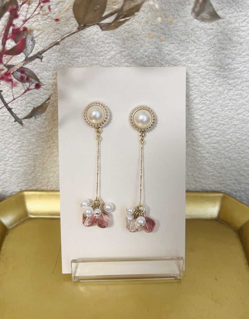 【送料込み】パールとビーズのしゃらしゃらピアス