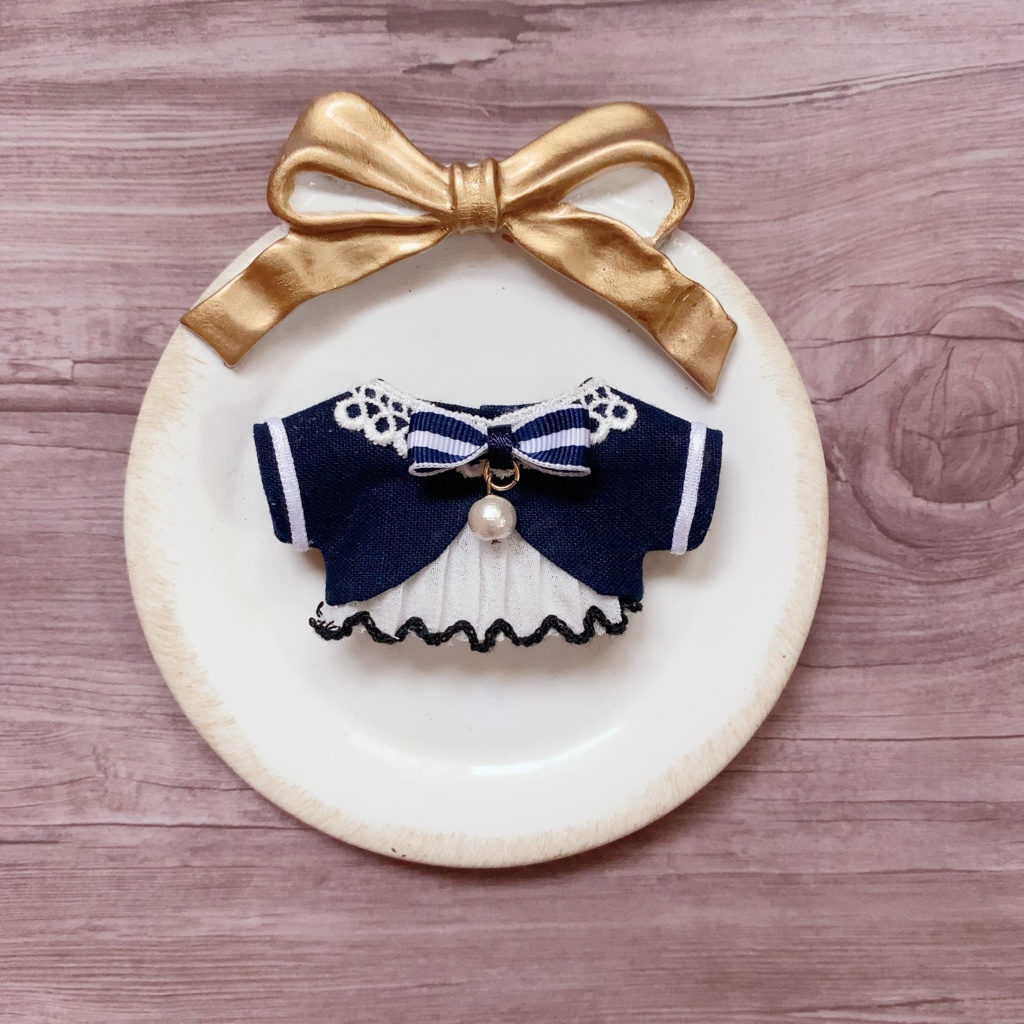 シフォンプリーツのトップス