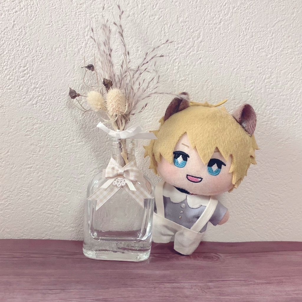 ふわふわ襟のトップス