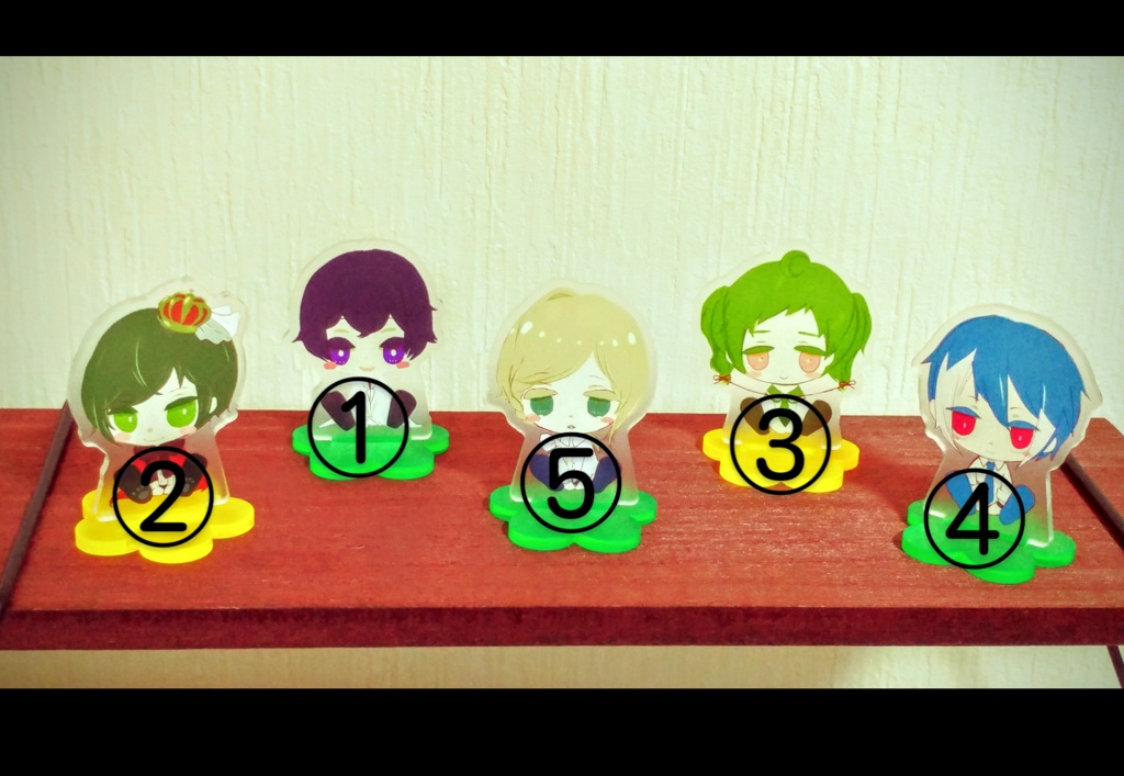 おすわりアクリルスタンド